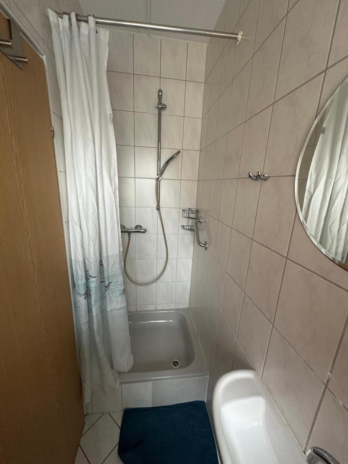 נירנברג City Center - 4 Room Apartment With Kitchen And 2 Bathrooms מראה חיצוני תמונה